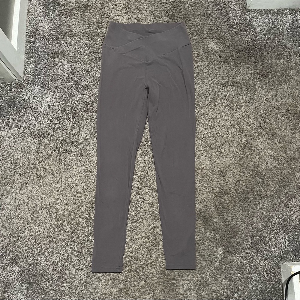 Gray High-Waisted Leggings